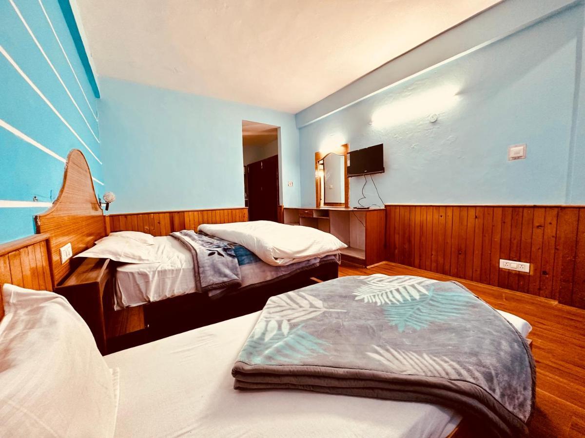 Hotel Daulat Manali Екстериор снимка