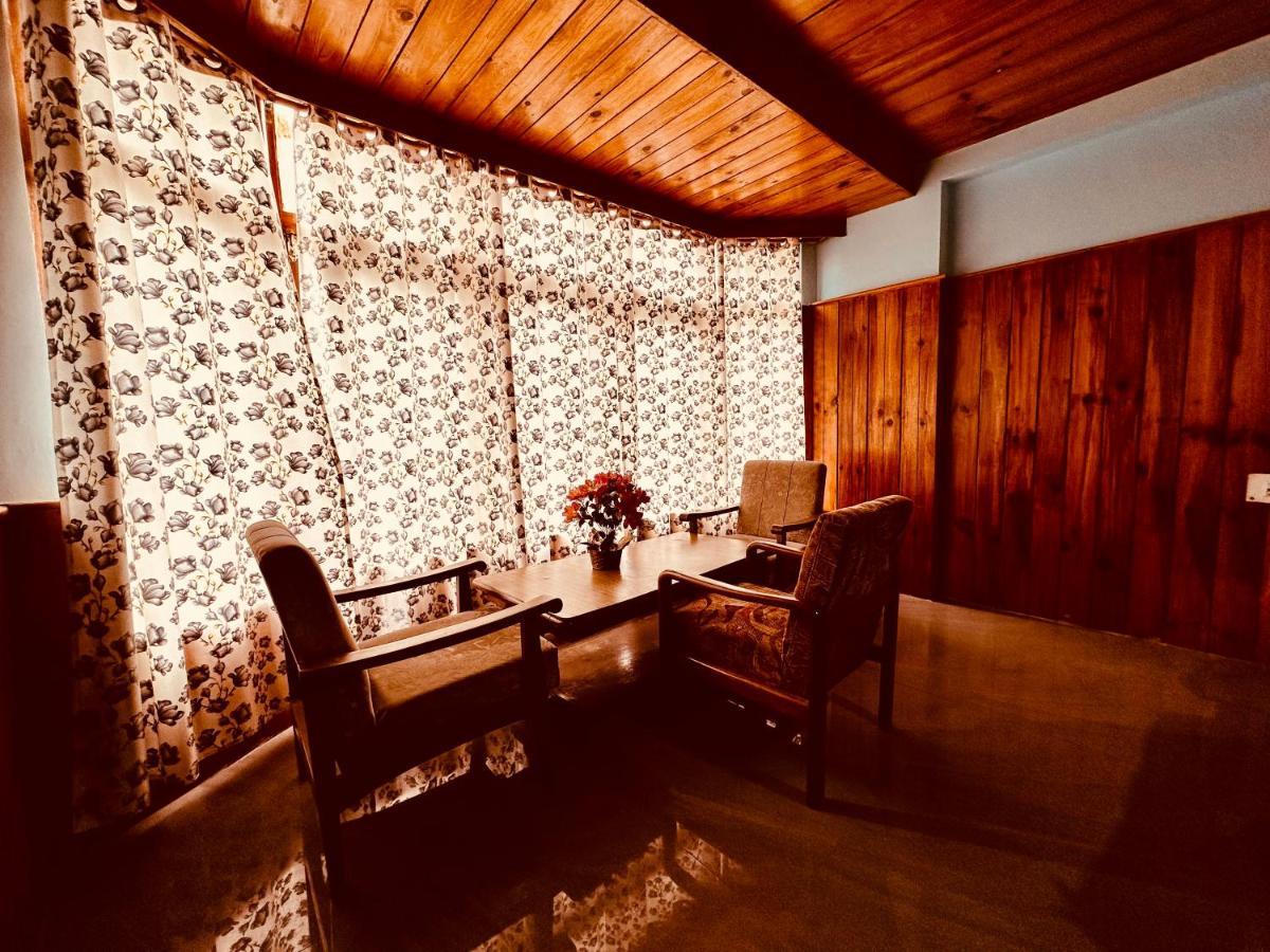 Hotel Daulat Manali Екстериор снимка